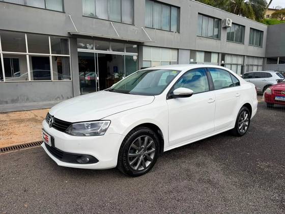 VOLKSWAGEN JETTA 2.0 COMFORTLINE FLEX 4P TIPTRONIC VOLKSWAGEN JETTA 2.0 COMFORTLINE FLEX 4P TIPTRONIC